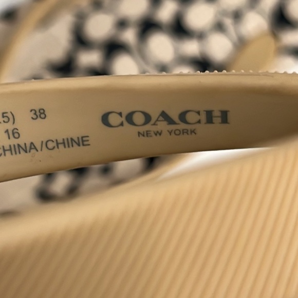 COACH Size 8B Womens Flip Flops Black Khaki, Amel Rubber/SIG C Thong Sandals - Picture 8 of 8